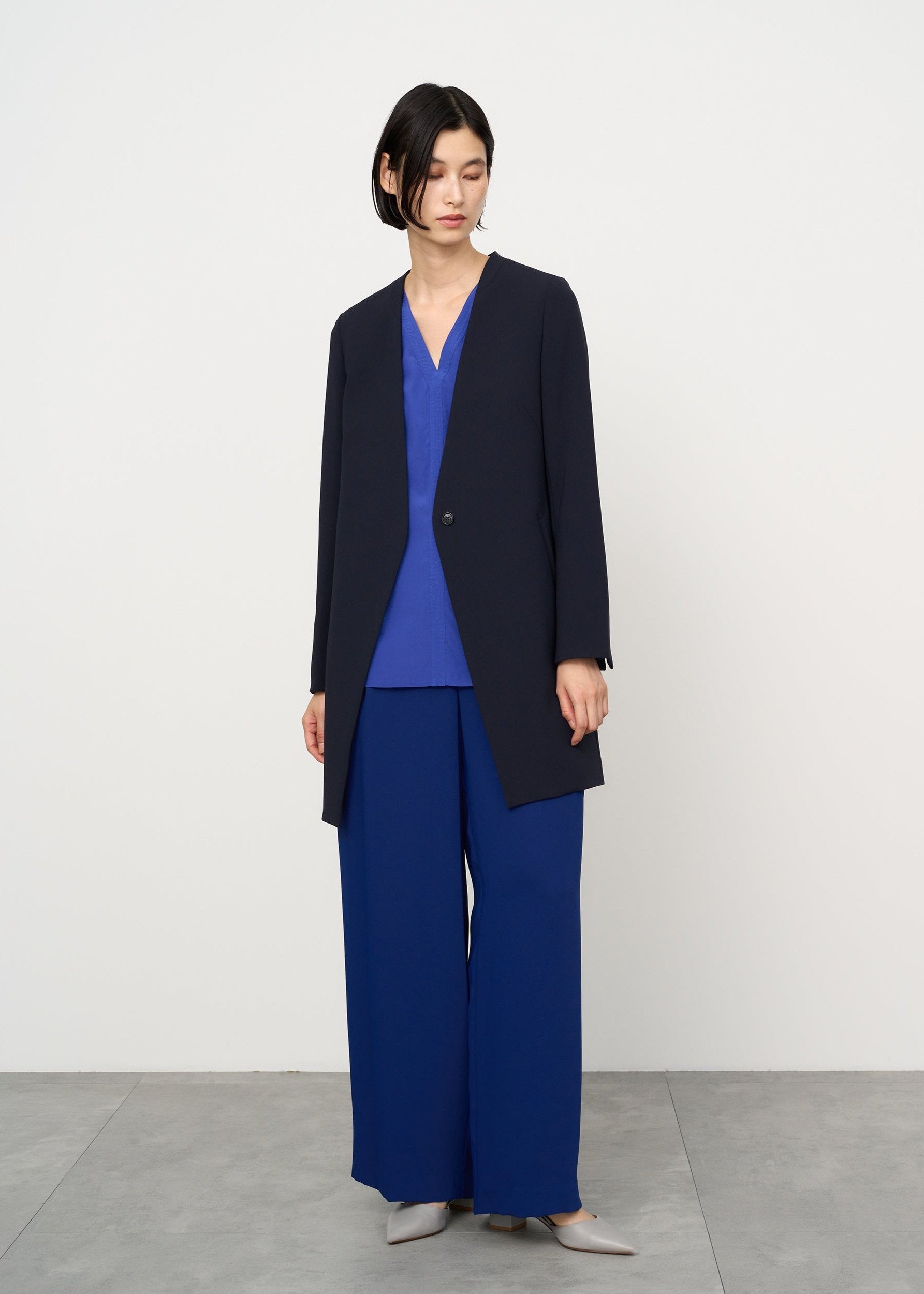 Model:5'7"/170cm
<br>Size:L
