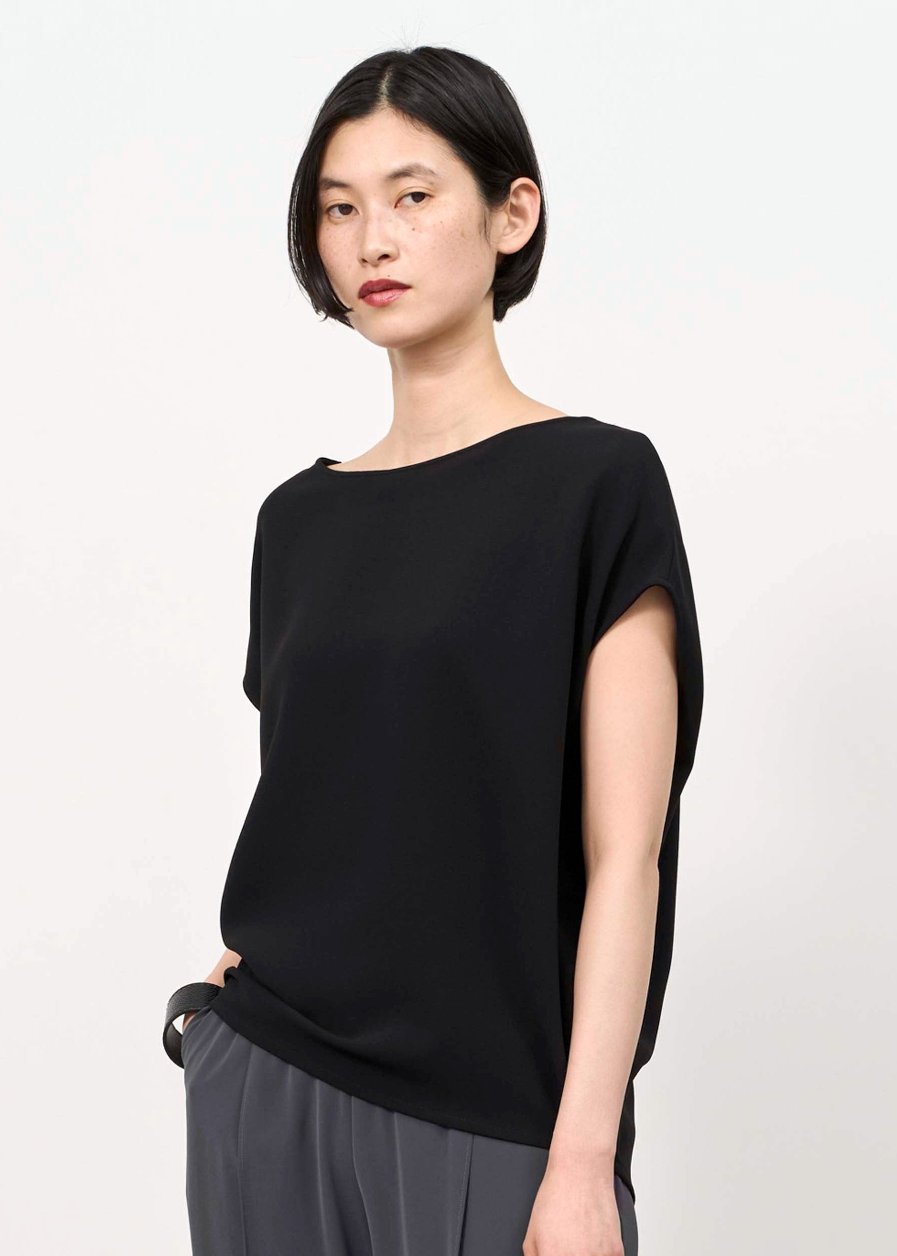 Model:5'7"/170cm
<br>Size:L