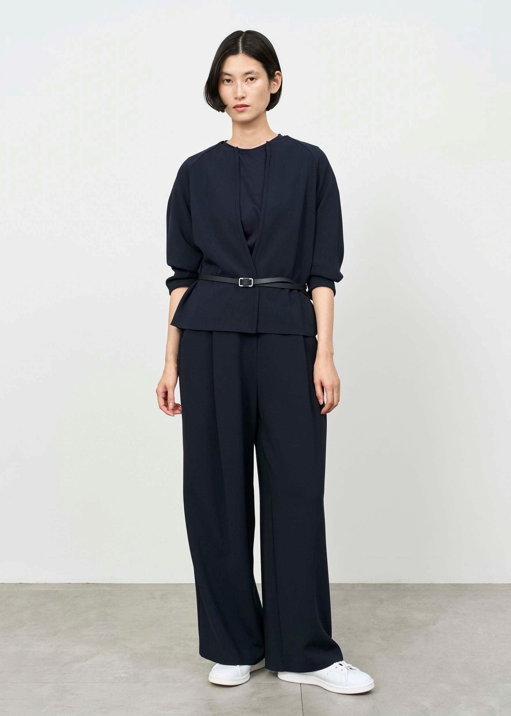 Model:5'7"/170cm
<br>Size:L