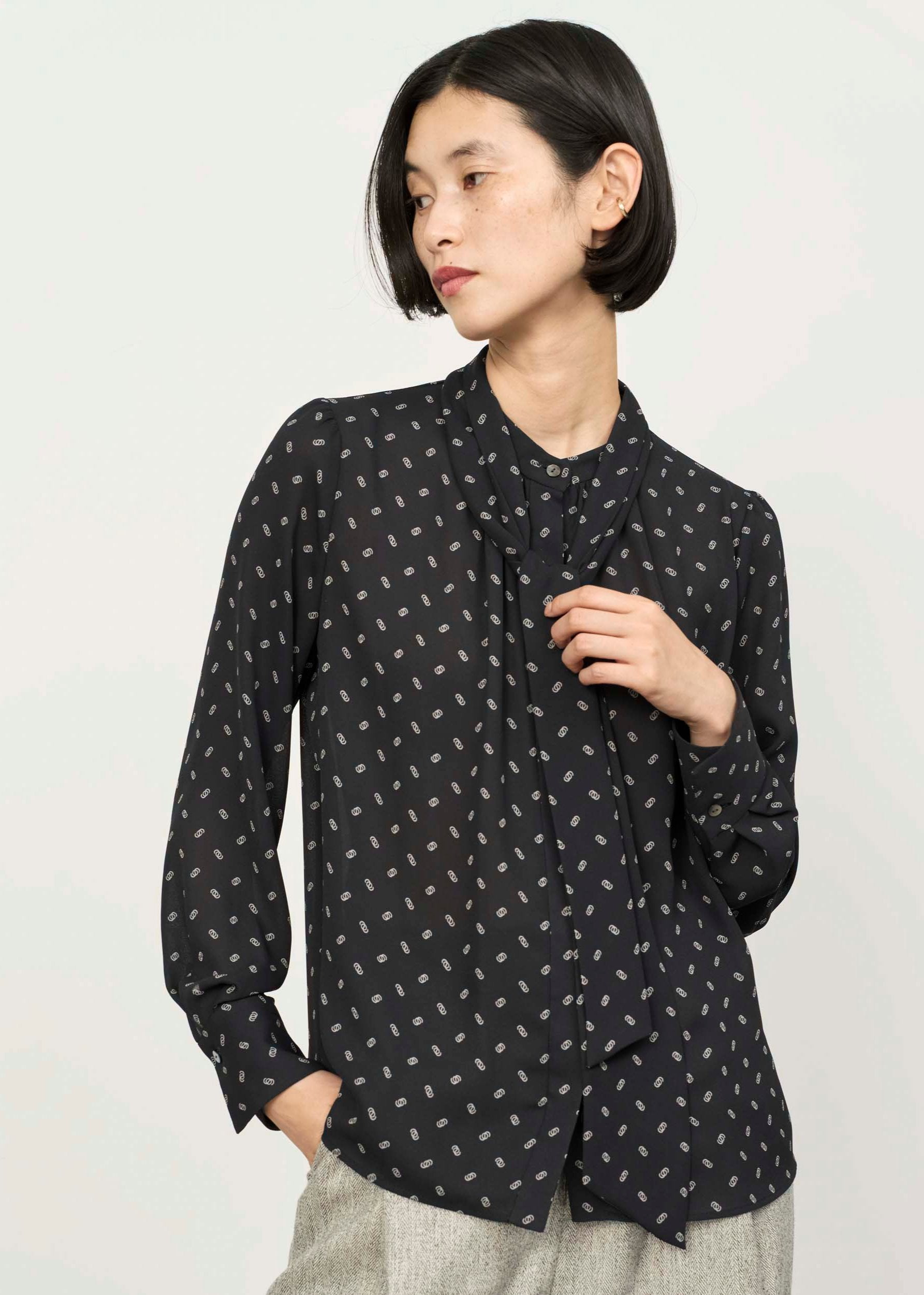 Bit Pattern Blouse